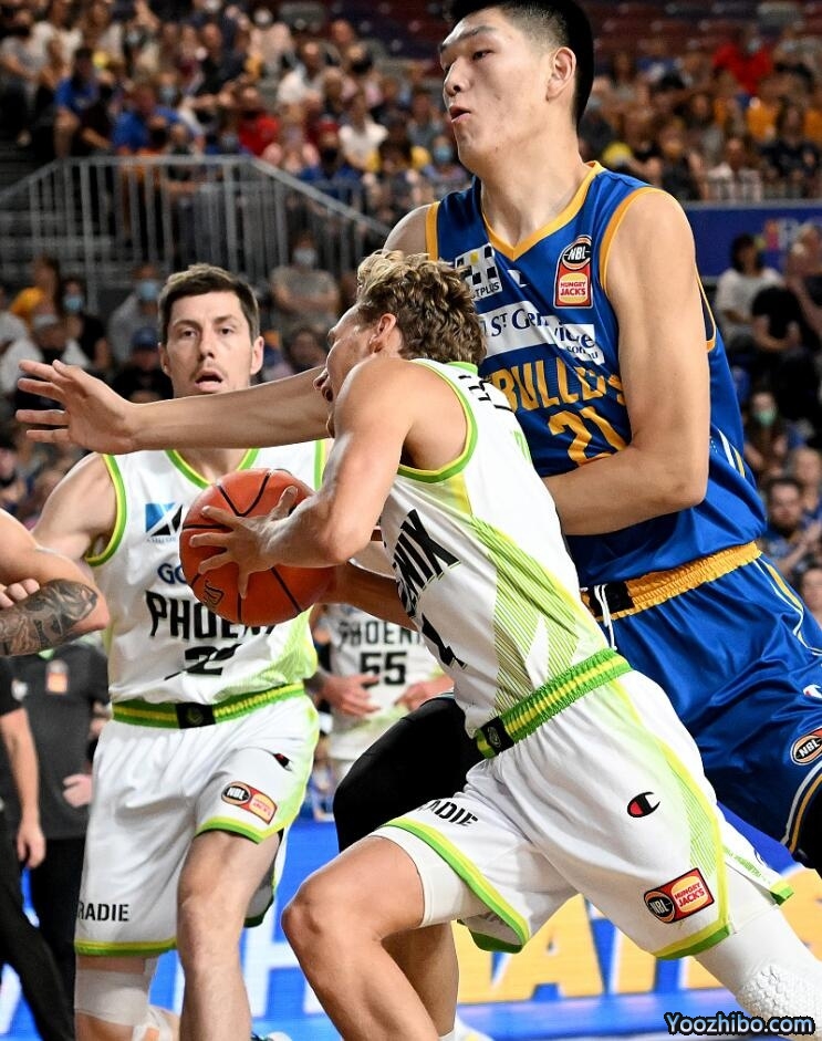 凤凰88-73击败子弹 周琦缺阵 刘传兴5分3板 克里克22+6